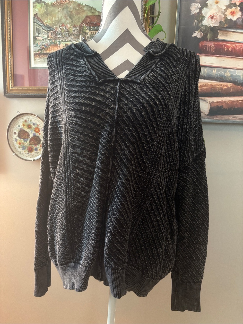 BKE Black and White Textured Knit Sweater
